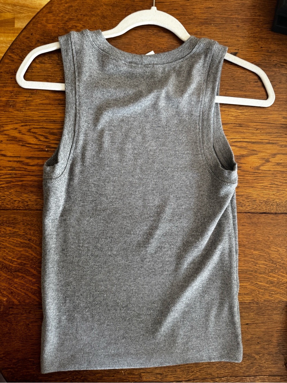 Evereve Jones Tank. NWT size medium - Picture 2 of 7